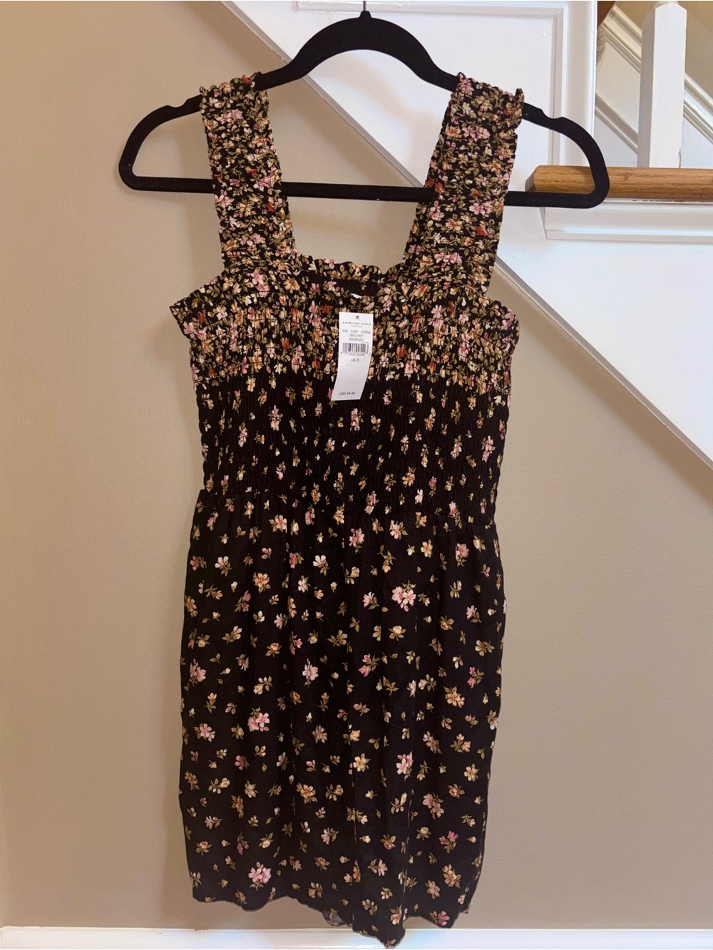 New American Eagle Black Floral Romper size Small